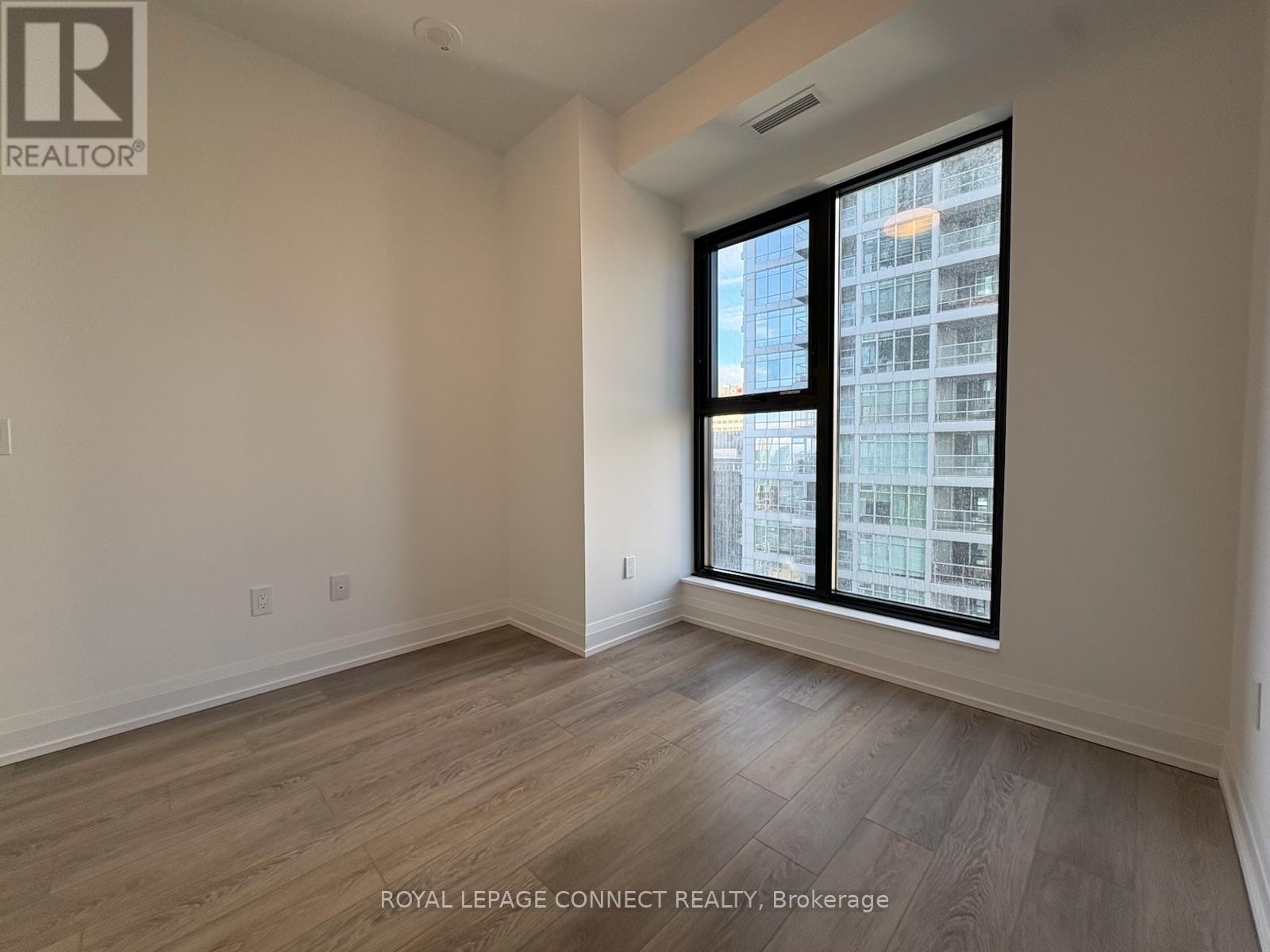 2010 - 20 Soudan Avenue, Toronto, Ontario  M4S 0E2 - Photo 17 - C12651338