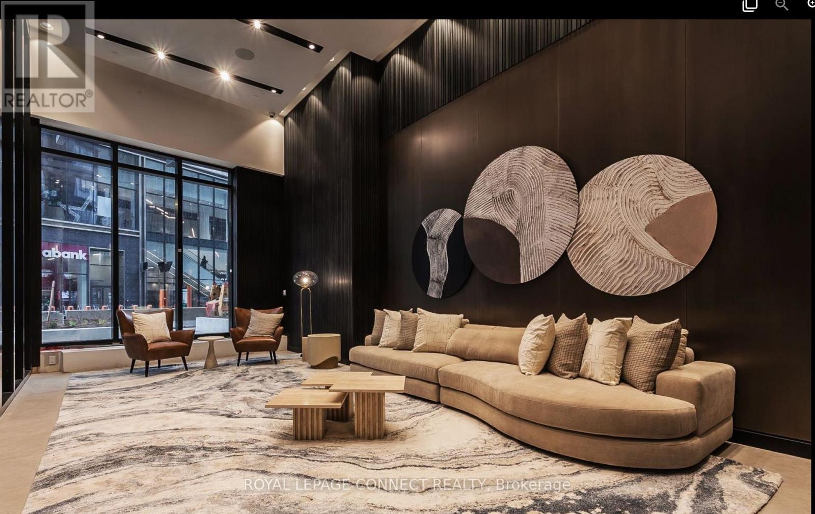 2010 - 20 Soudan Avenue, Toronto, Ontario  M4S 0E2 - Photo 3 - C12651338