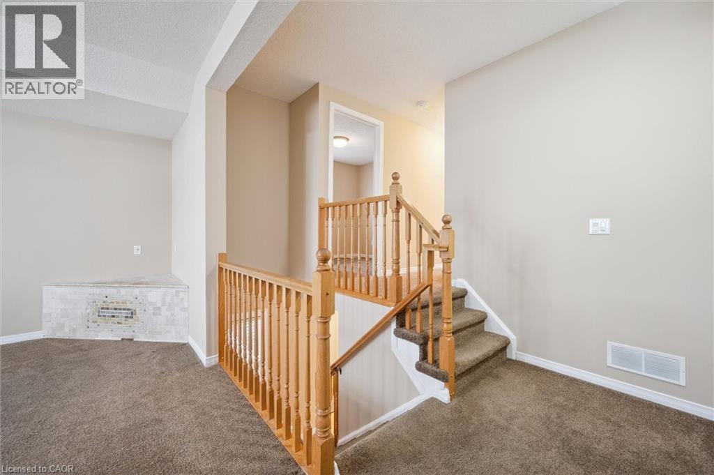 298 Sophia Crescent, Kitchener, Ontario  N2R 1X9 - Photo 13 - 40794742