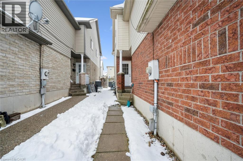 298 Sophia Crescent, Kitchener, Ontario  N2R 1X9 - Photo 30 - 40794742