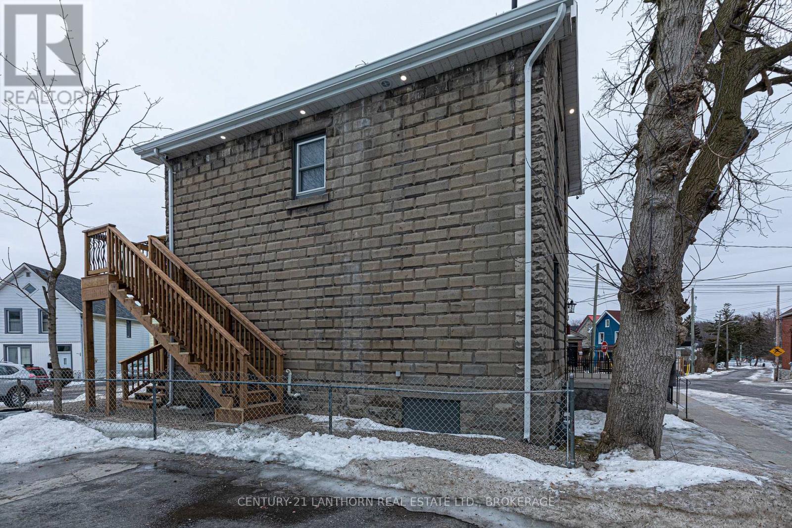 45 Chestnut Street, Kingston, Ontario  K7K 3X4 - Photo 3 - X12651356