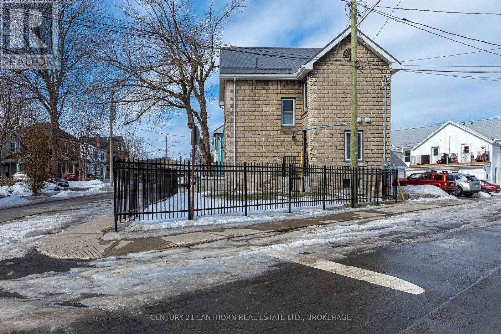 45 Chestnut Street, Kingston, Ontario  K7K 3X4 - Photo 4 - X12651356