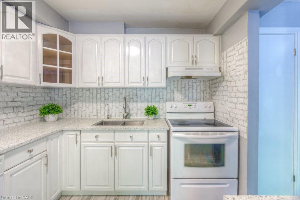 46 Guerin Avenue, Kitchener, Ontario  N2A 1S8 - Photo 15 - 40795031