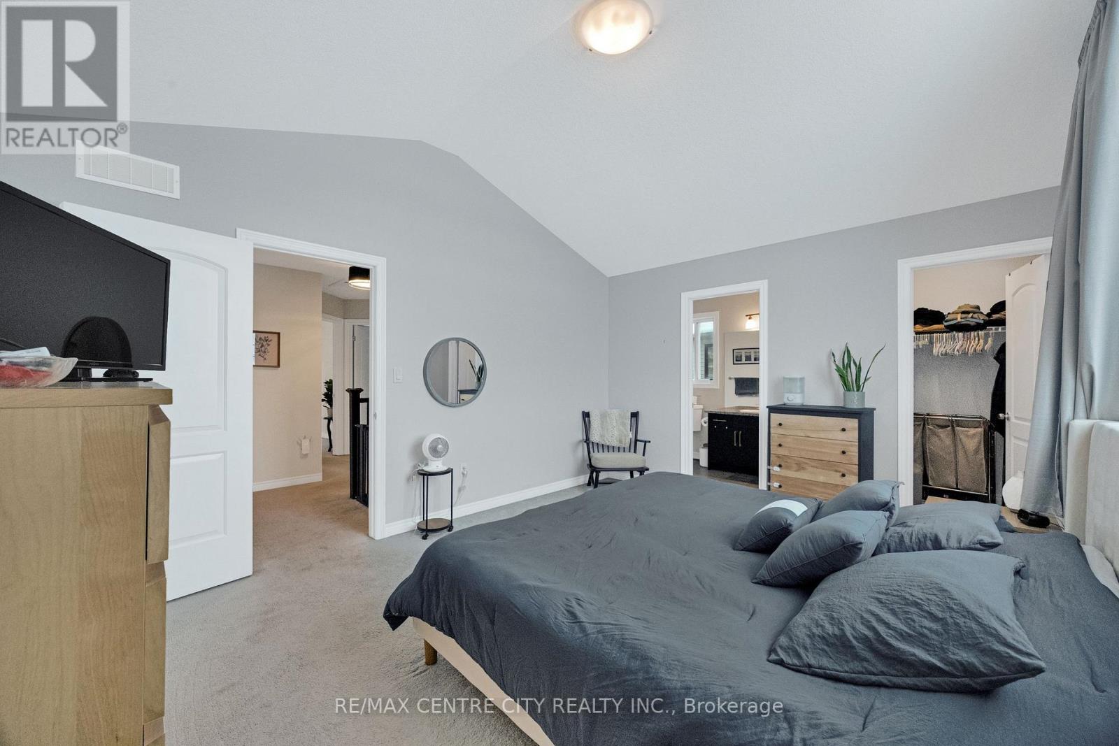 6929 Vallas Circle, London South, Ontario  N6P 0V4 - Photo 22 - X12651344