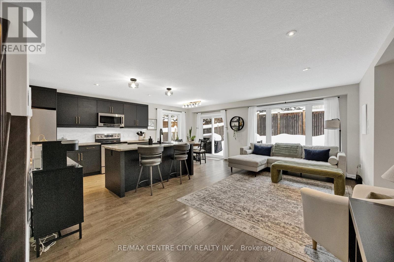 6929 Vallas Circle, London South, Ontario  N6P 0V4 - Photo 6 - X12651344