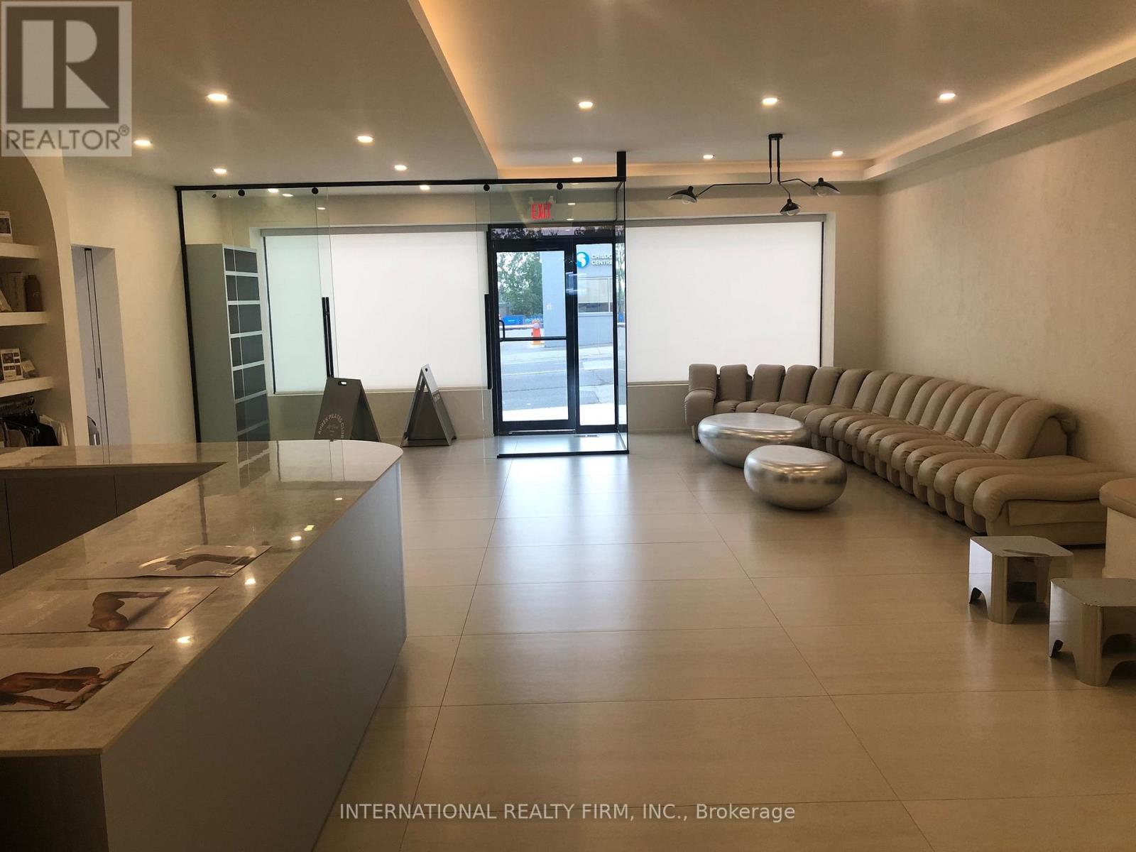 1517-19 O Connor Drive, Toronto, Ontario  M4B 2V5 - Photo 3 - E12651360