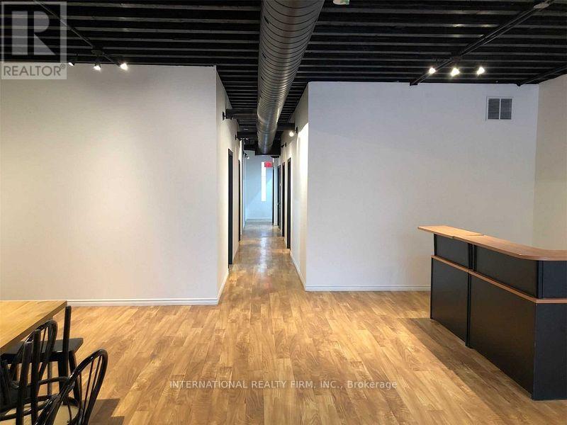 2 - 2252 Queen Street E, Toronto, Ontario  M4E 1G2 - Photo 5 - E12651364