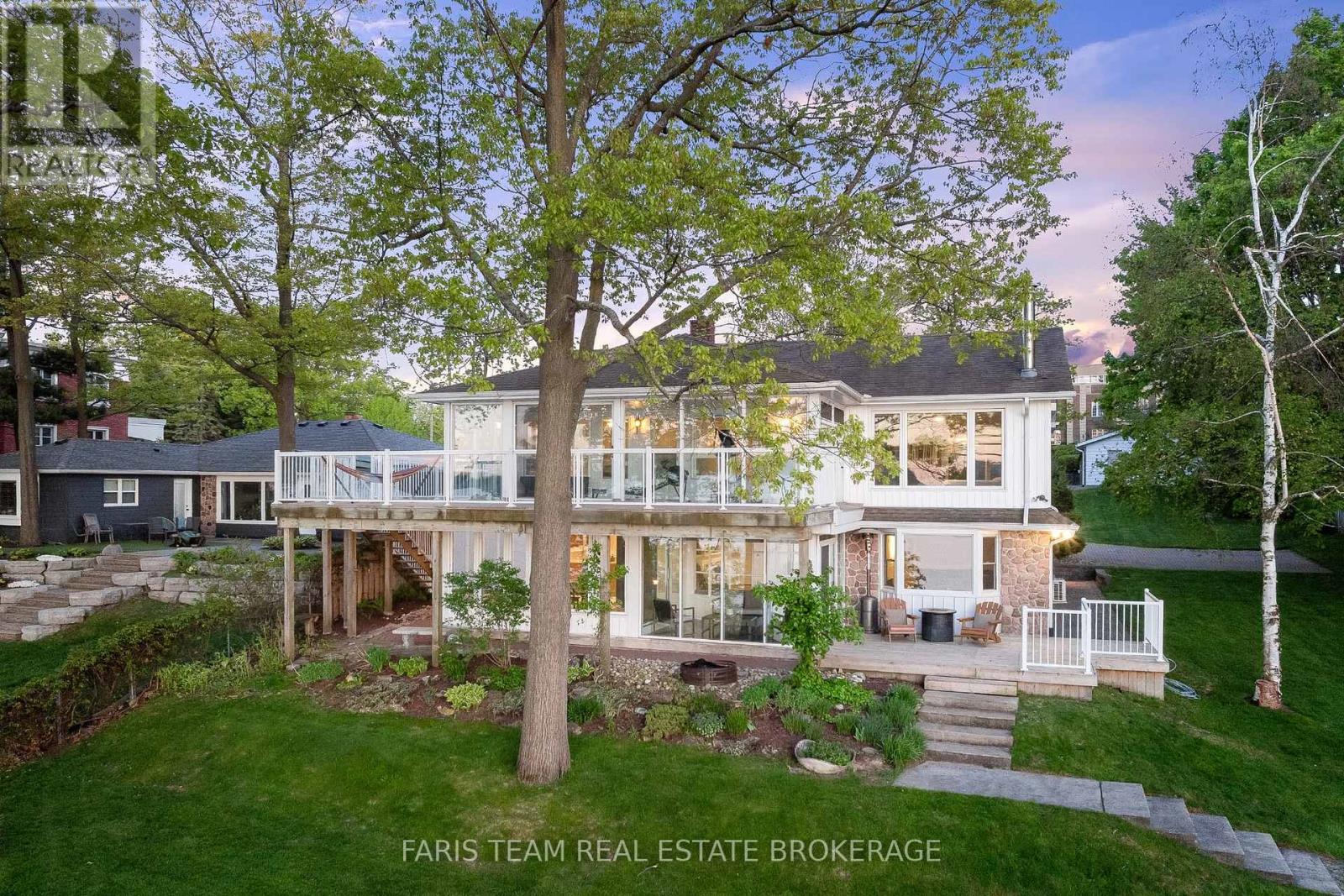 10 White Oaks Road, Barrie (South Shore), Ontario  L4N 4C1 - Photo 2 - S12651342