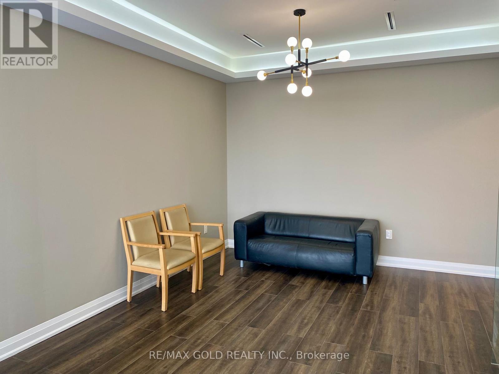 204 - 6475 Mayfield Road, Brampton, Ontario  L6P 0H9 - Photo 2 - W12603246