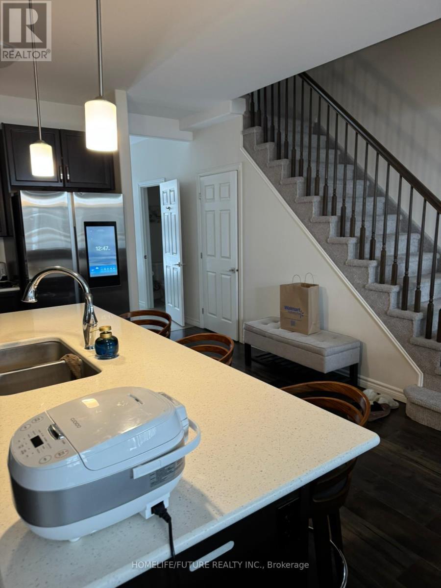 33 Nipigon Street, Belleville, Ontario  K8N 0S9 - Photo 3 - X12649366