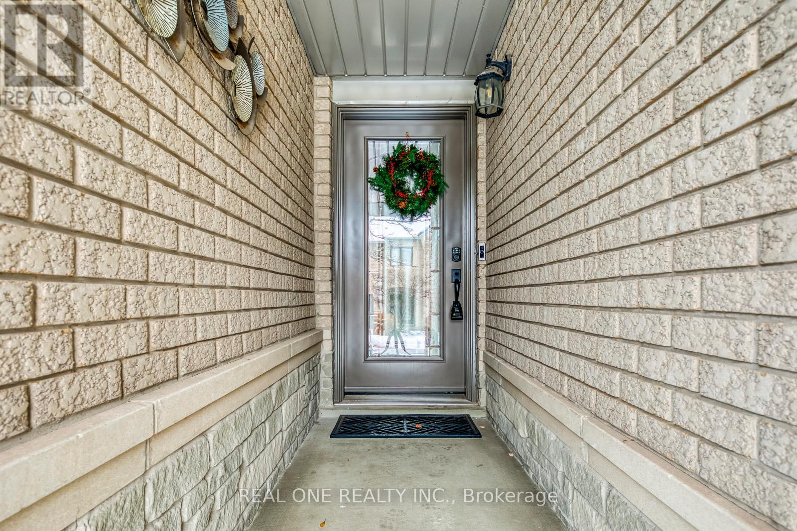 55 - 2250 Rockingham Drive, Oakville, Ontario  L6H 6J3 - Photo 3 - W12651366