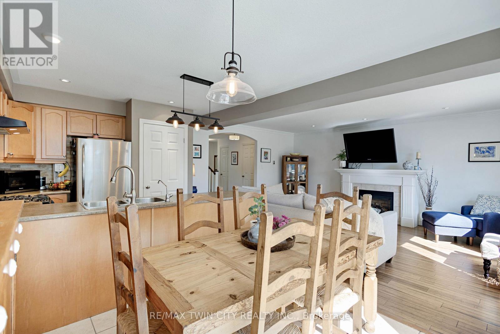 4 Fuller Court, Brantford, Ontario  N3S 0A6 - Photo 11 - X12651354