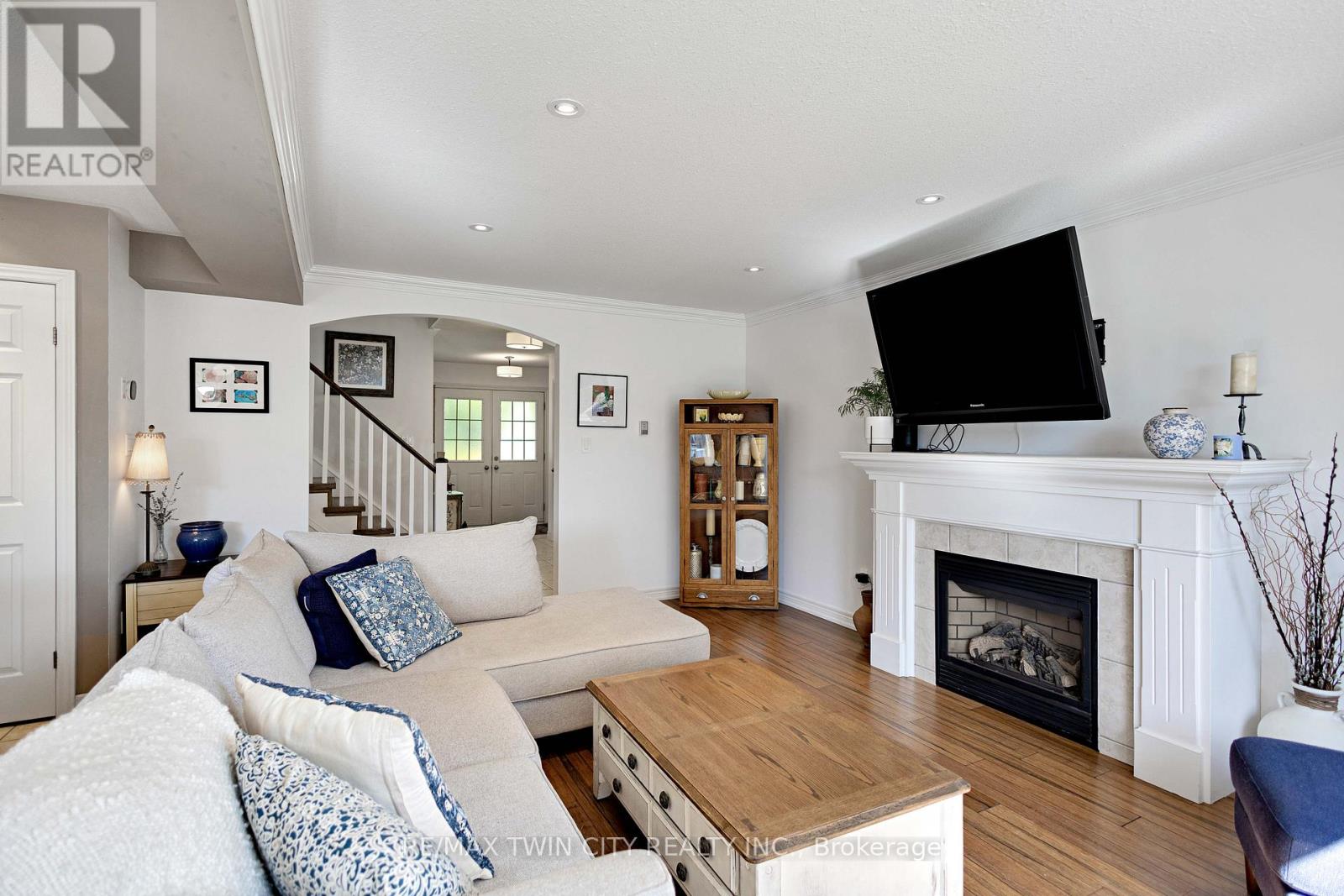 4 Fuller Court, Brantford, Ontario  N3S 0A6 - Photo 9 - X12651354