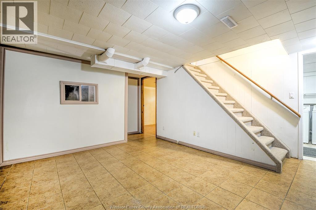 10475 Eastcourt, Windsor, Ontario N8R 1E4 - Photo 20 - 25032039