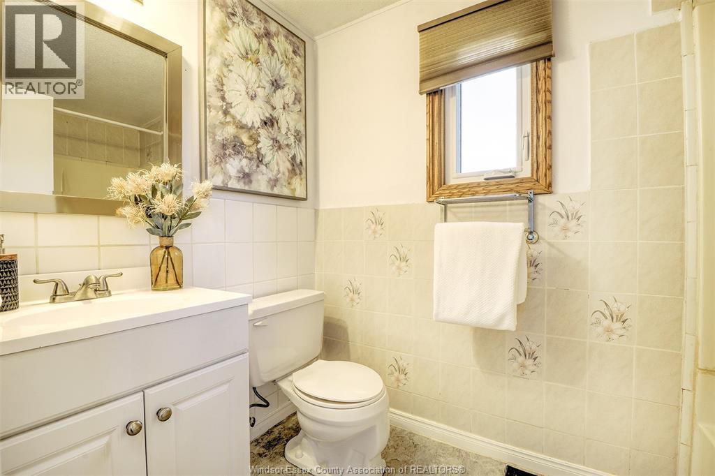 10475 Eastcourt, Windsor, Ontario N8R 1E4 - Photo 19 - 25032039