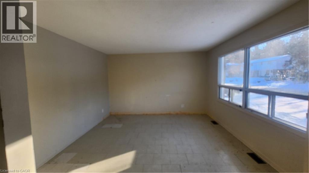 57-59 Oakwood Avenue, Simcoe, Ontario  N3Y 1H6 - Photo 16 - 40793585