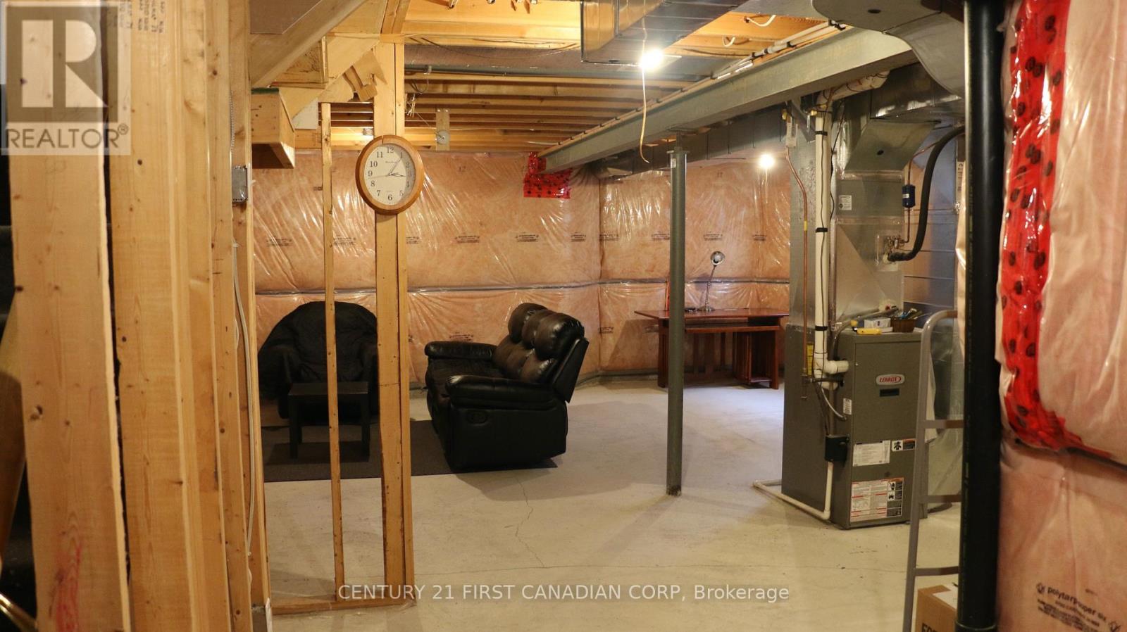 995 Oakcrossing Road, London North, Ontario  N6H 0A7 - Photo 20 - X12651398