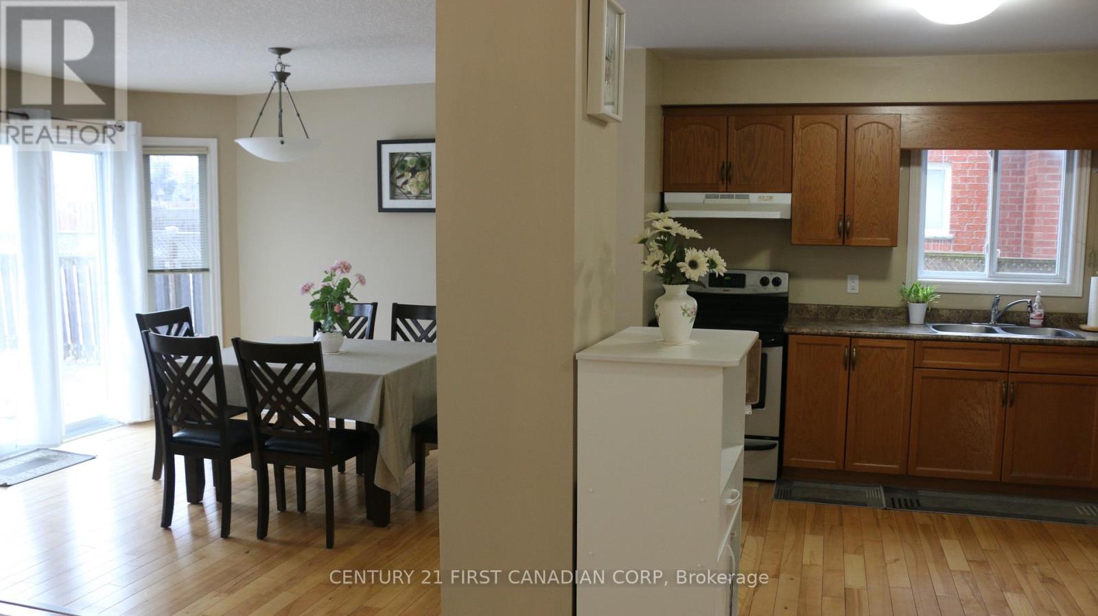 995 Oakcrossing Road, London North, Ontario  N6H 0A7 - Photo 6 - X12651398