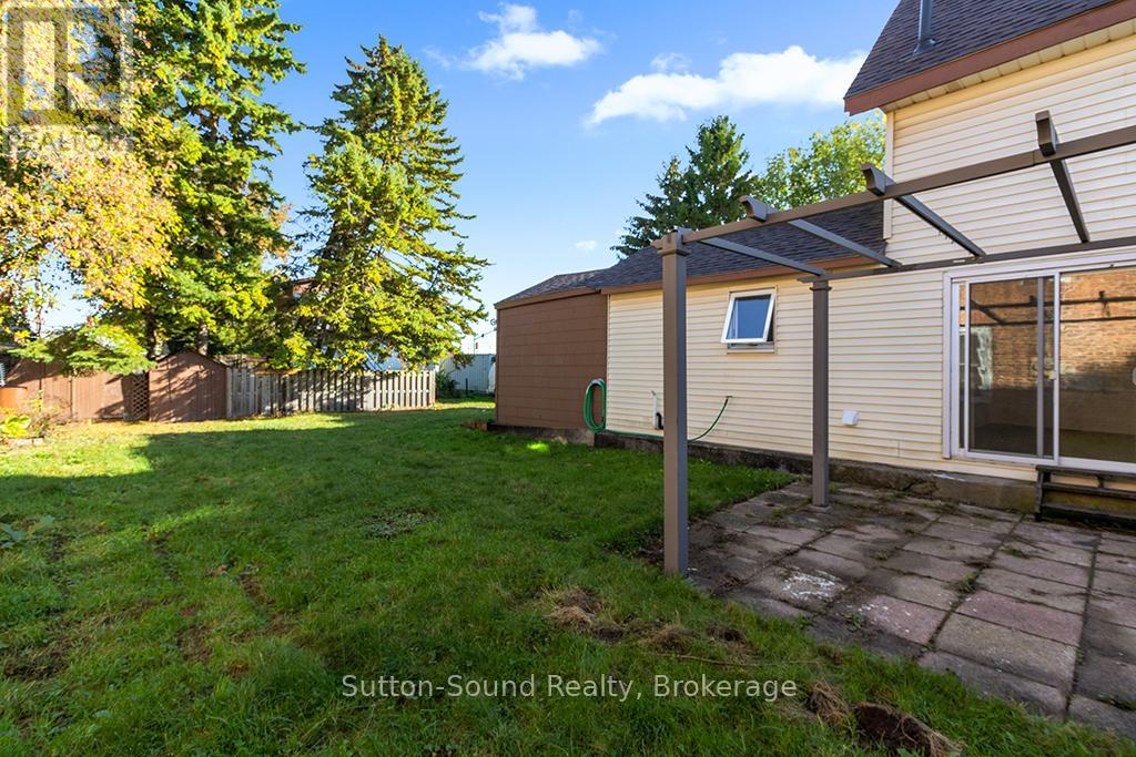 158 13th Street W, Owen Sound, Ontario  N4K 3W4 - Photo 35 - X12475578