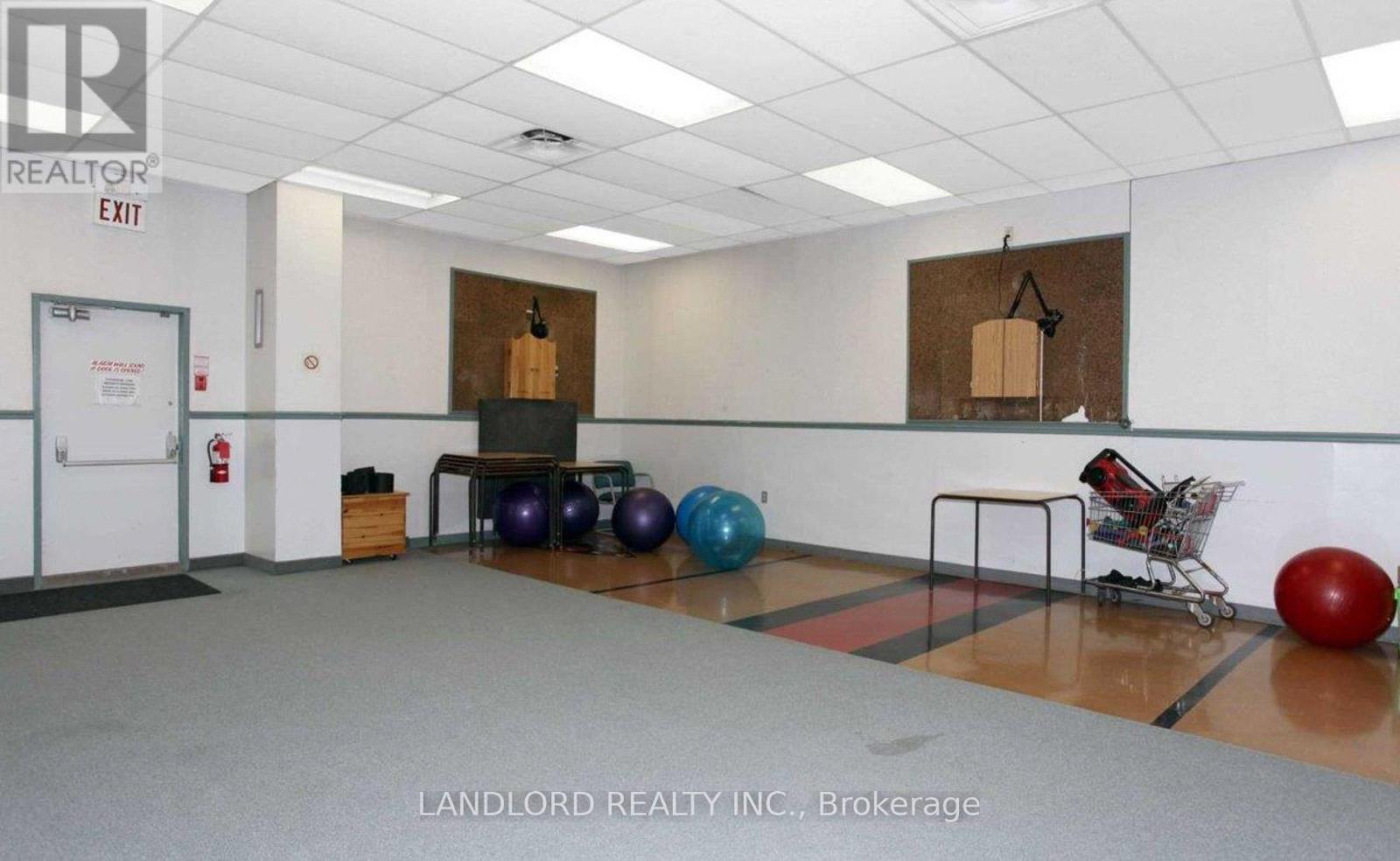 2002 - 299 Mill Road, Toronto, Ontario  M9C 4V9 - Photo 33 - W12608700