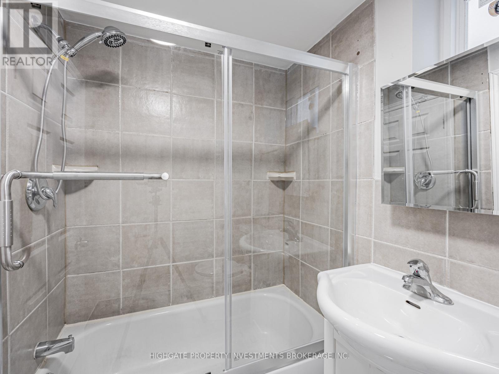 Lower - 708 Carnegie Avenue N, Oshawa, Ontario  L1G 4R6 - Photo 21 - E12650138