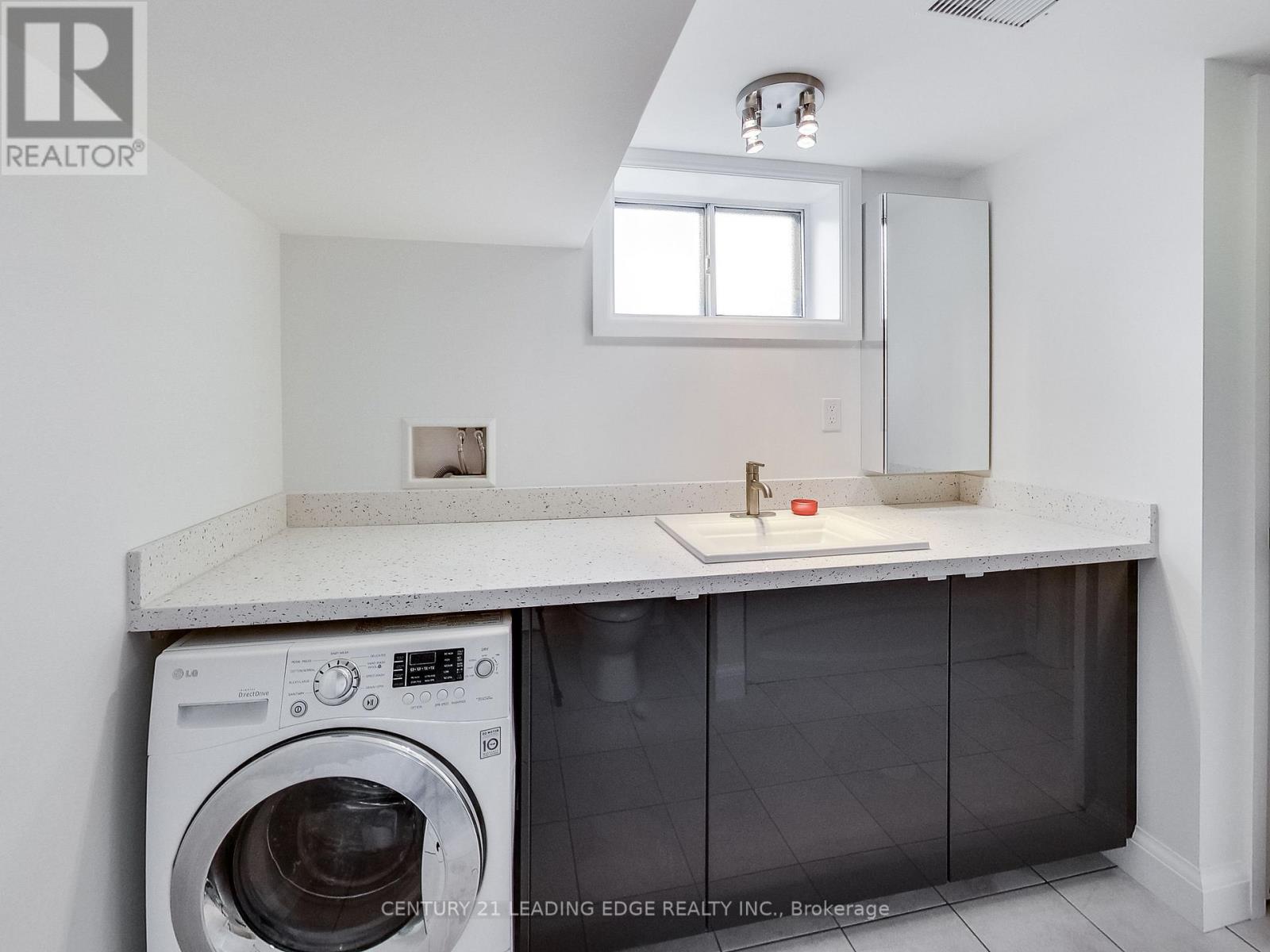 B - 491 Cosburn Avenue, Toronto, Ontario  M4J 2N7 - Photo 24 - E12651400