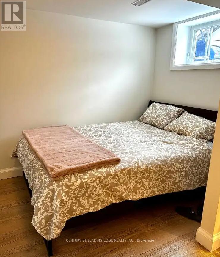 B - 491 Cosburn Avenue, Toronto, Ontario  M4J 2N7 - Photo 7 - E12651400