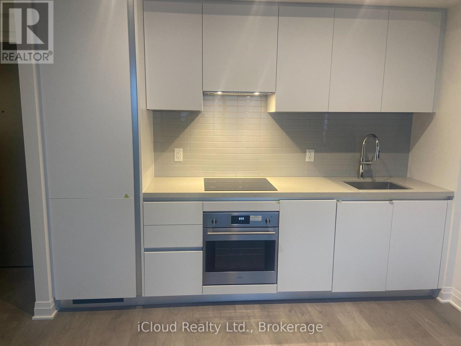 4503 - 4015 The Exchange, Mississauga, Ontario  L5B 0N9 - Photo 4 - W12651376