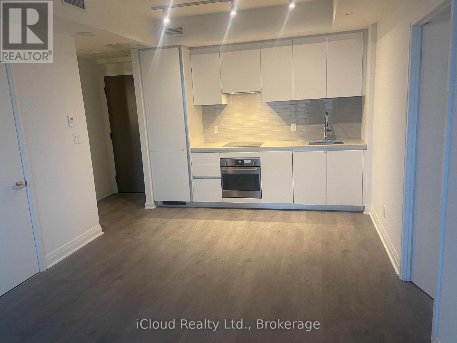 4503 - 4015 The Exchange, Mississauga, Ontario  L5B 0N9 - Photo 5 - W12651376