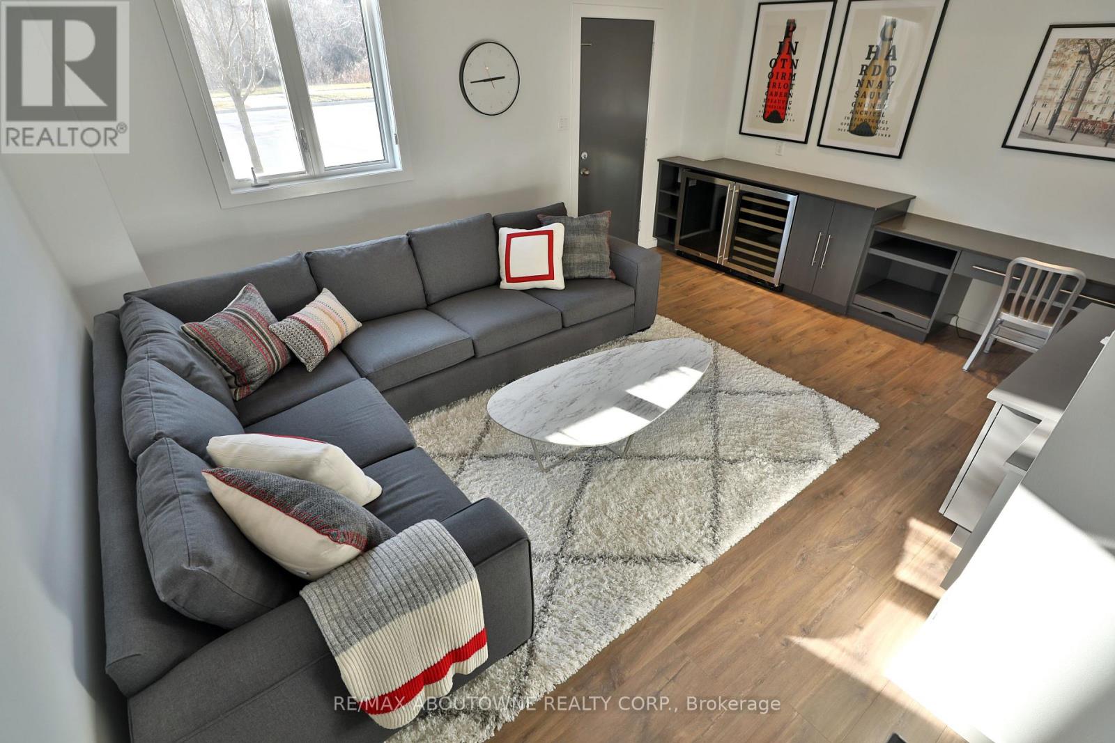 220 Vellwood Common, Oakville, Ontario  L6L 0E8 - Photo 23 - W12651396