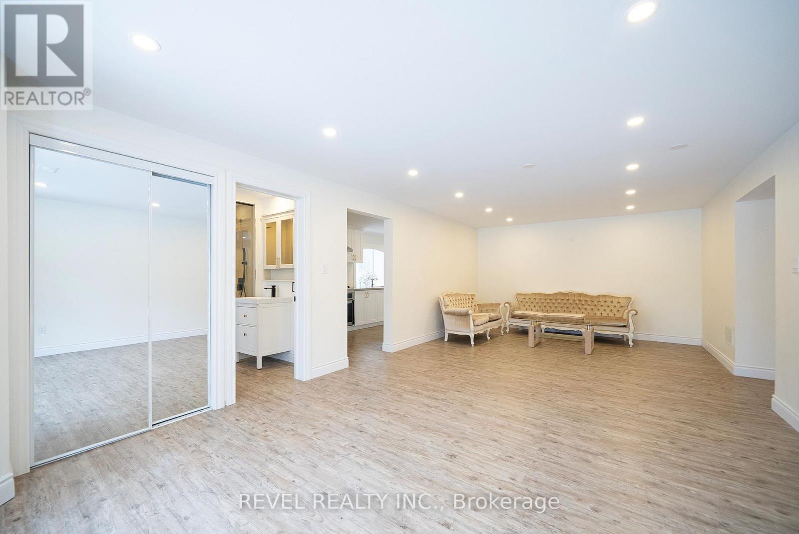 Lower - 20 Casson Lane, Brantford, Ontario  N3R 7Z4 - Photo 6 - X12651370