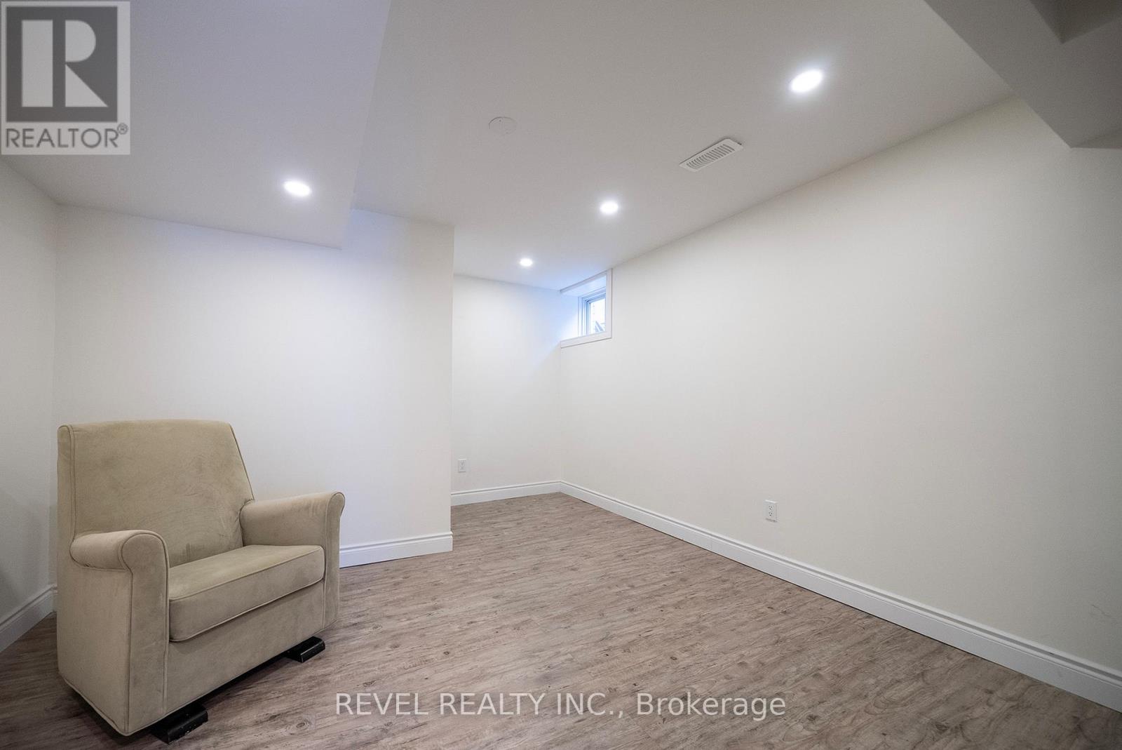 Lower - 20 Casson Lane, Brantford, Ontario  N3R 7Z4 - Photo 7 - X12651370