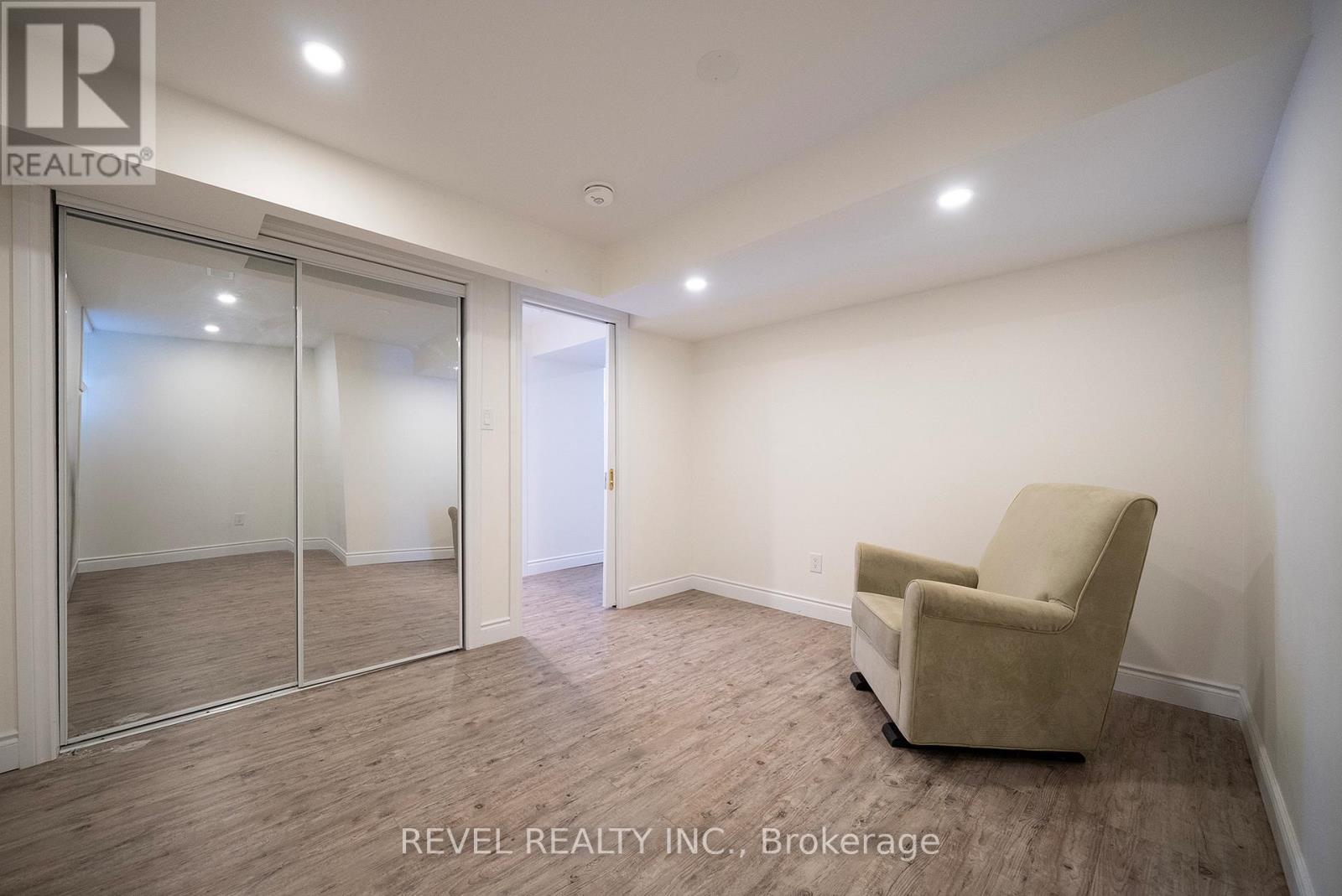 Lower - 20 Casson Lane, Brantford, Ontario  N3R 7Z4 - Photo 8 - X12651370