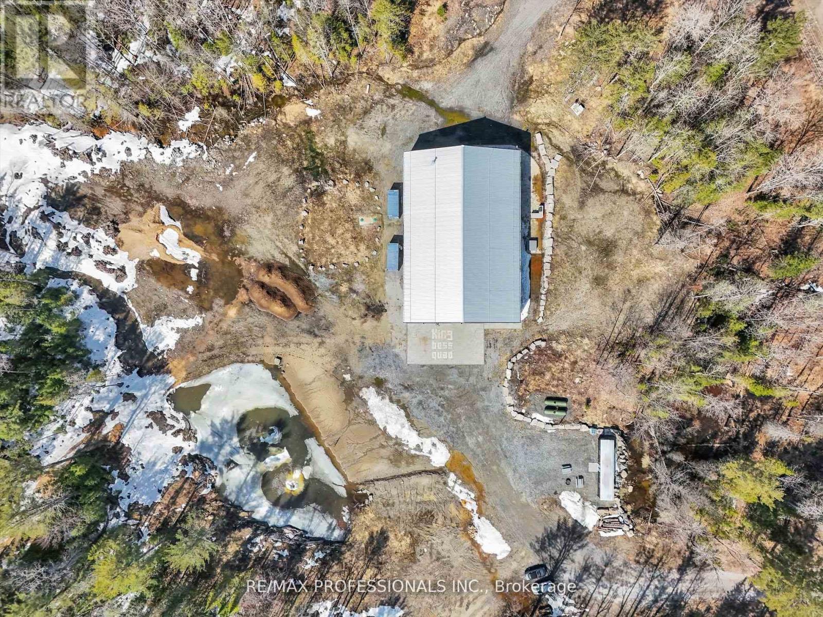 2320 Highway 117, Lake Of Bays, Ontario  P0B 1A0 - Photo 42 - X12651386