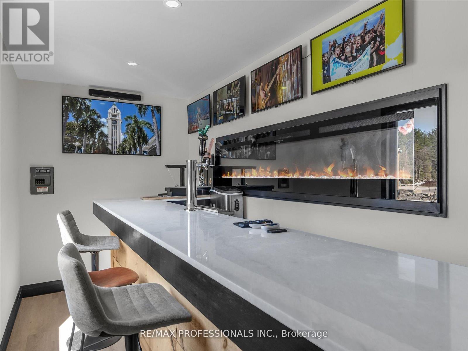 2320 Highway 117, Lake Of Bays, Ontario  P0B 1A0 - Photo 46 - X12651386