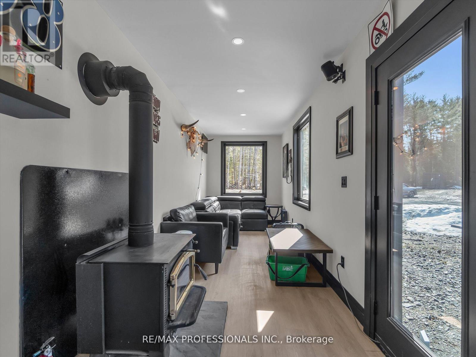 2320 Highway 117, Lake Of Bays, Ontario  P0B 1A0 - Photo 47 - X12651386