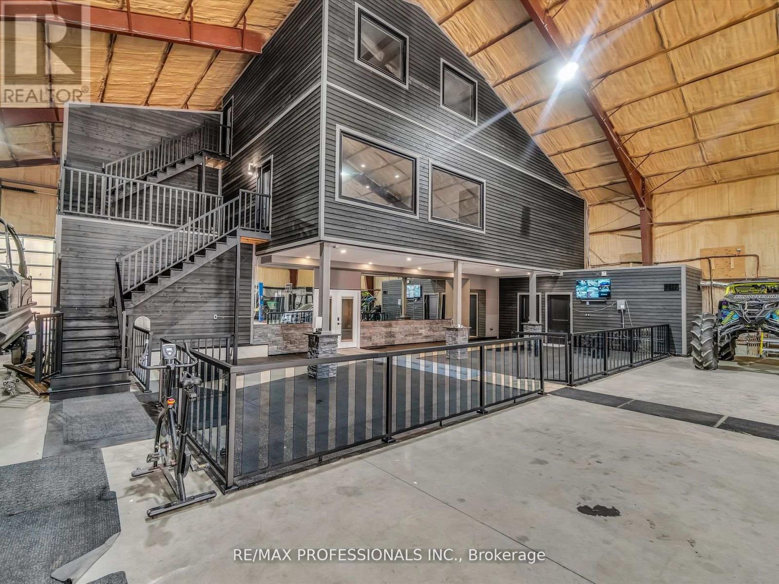 2320 Highway 117, Lake Of Bays, Ontario  P0B 1A0 - Photo 9 - X12651386