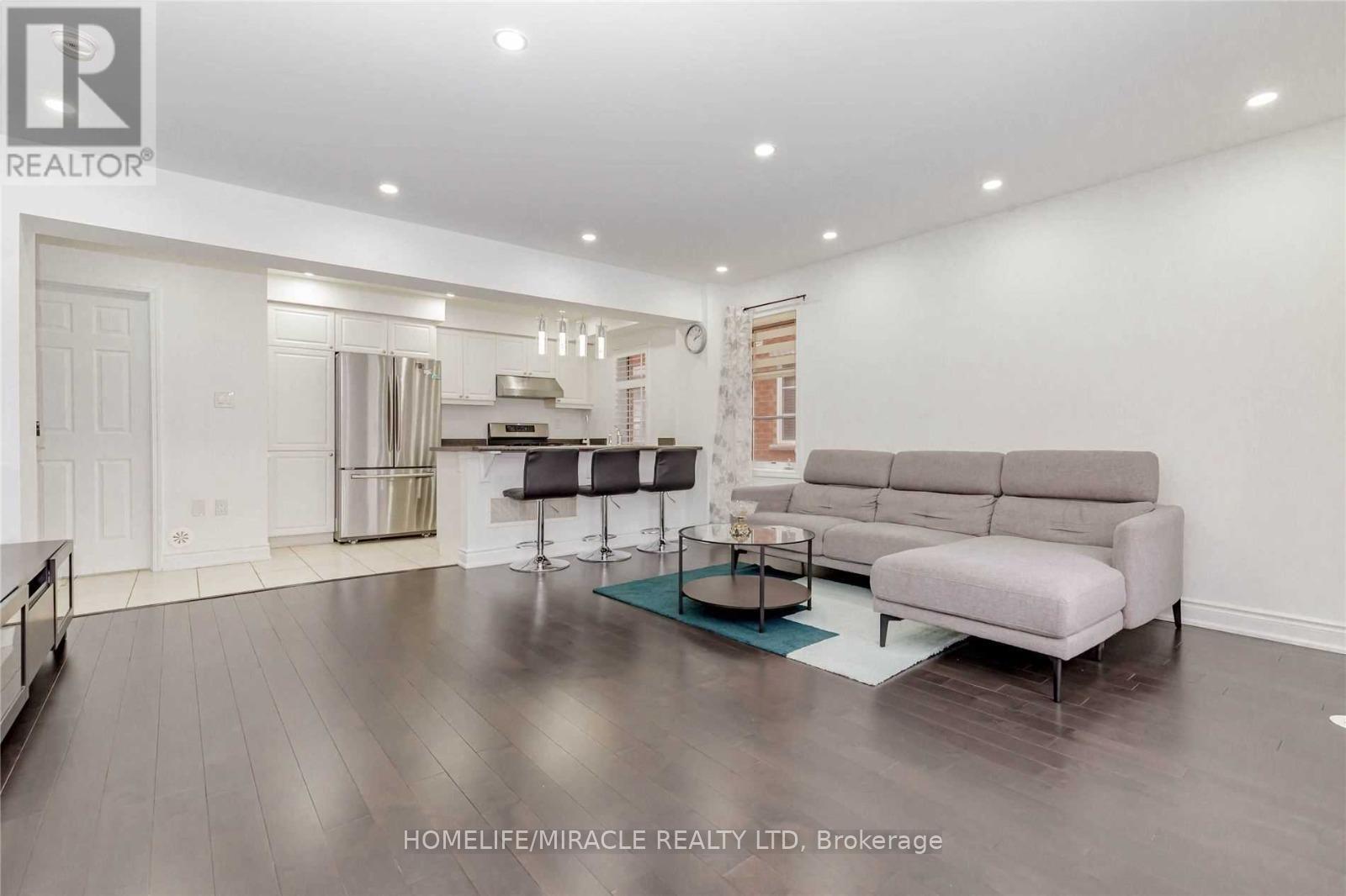 30 - 92 Baycliffe Crescent, Brampton, Ontario  L7A 3Z3 - Photo 15 - W12650302