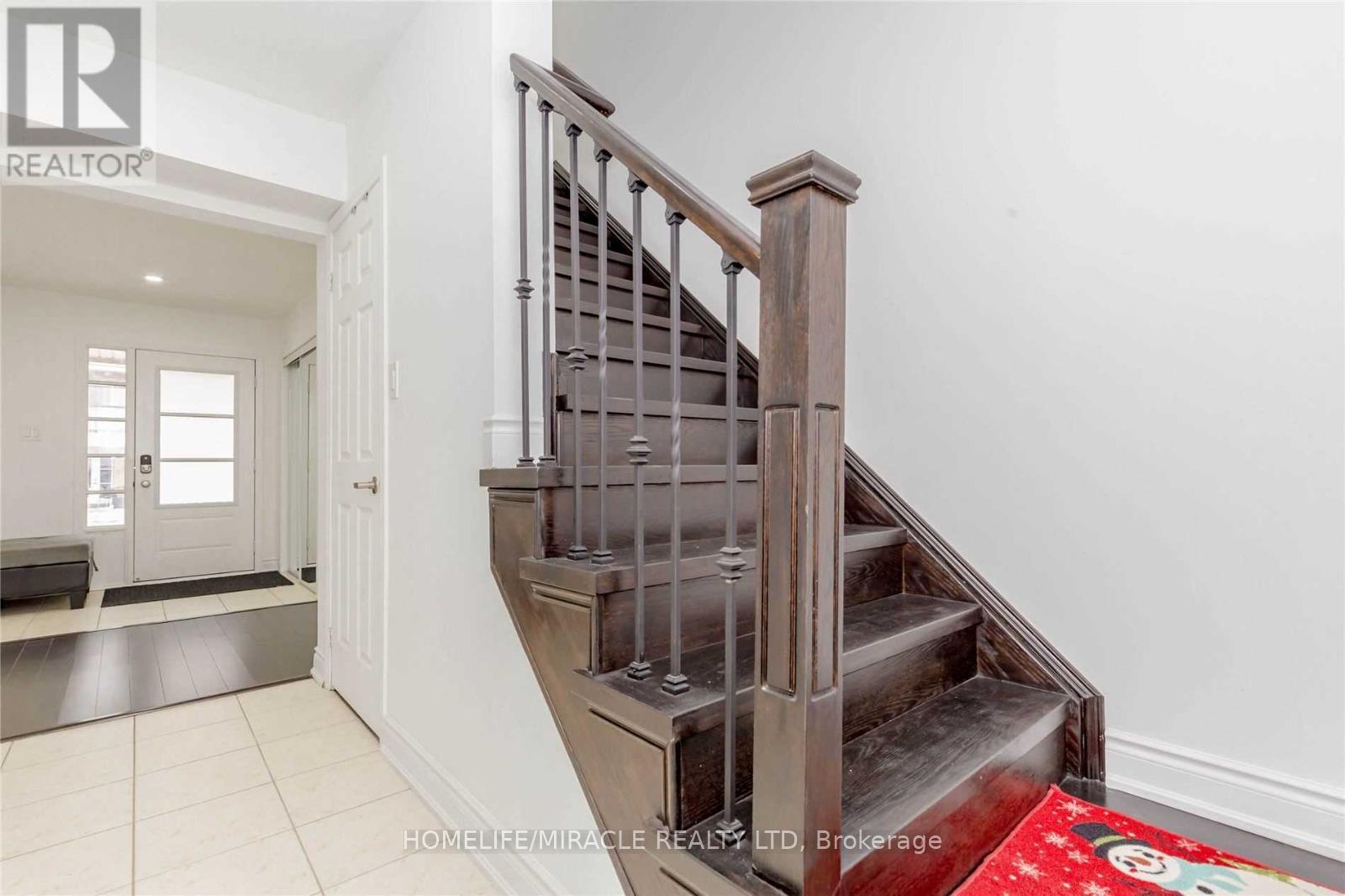 30 - 92 Baycliffe Crescent, Brampton, Ontario  L7A 3Z3 - Photo 27 - W12650302