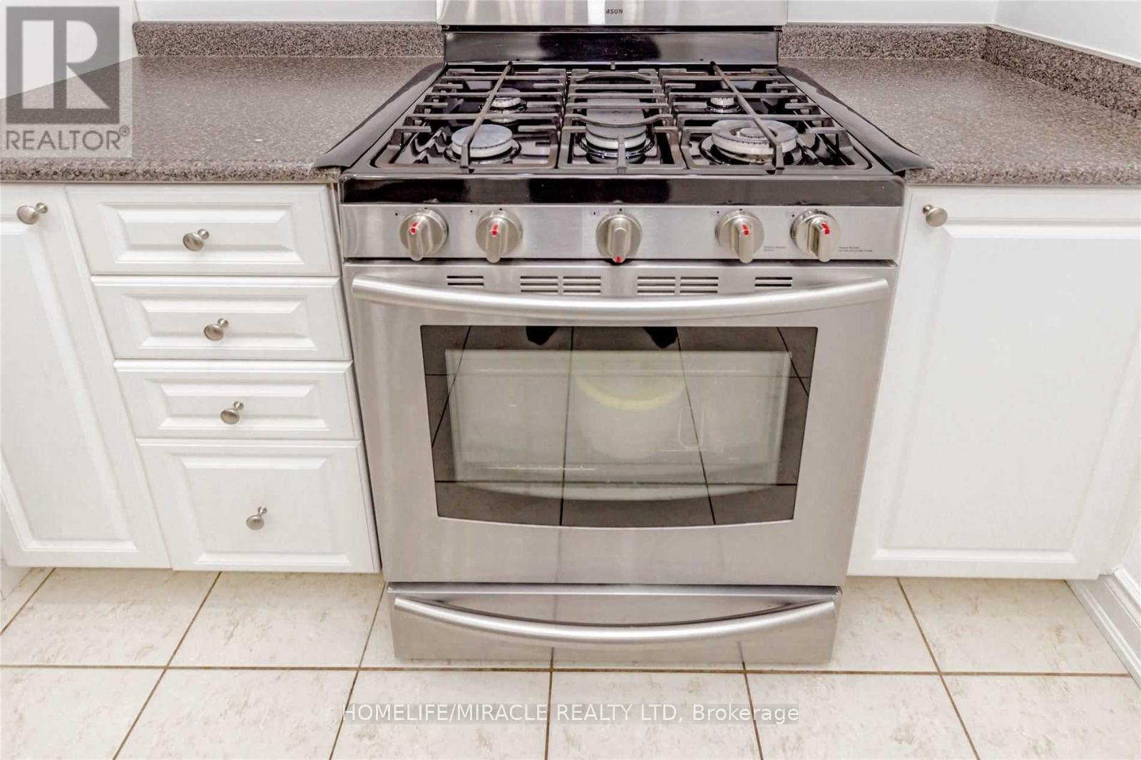 30 - 92 Baycliffe Crescent, Brampton, Ontario  L7A 3Z3 - Photo 19 - W12650302