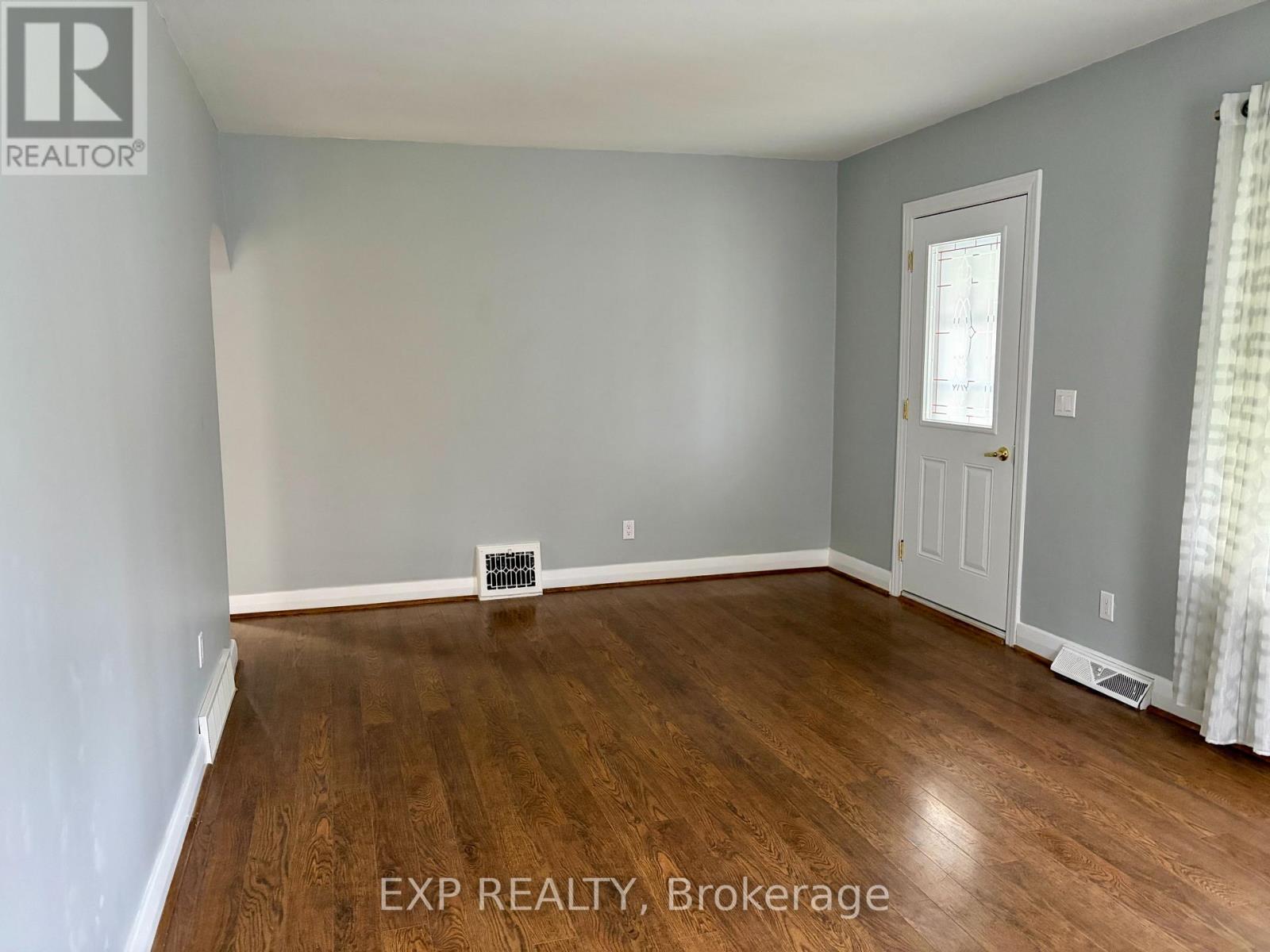 436 Thorold Road, Welland, Ontario  L3C 3W6 - Photo 11 - X12651434