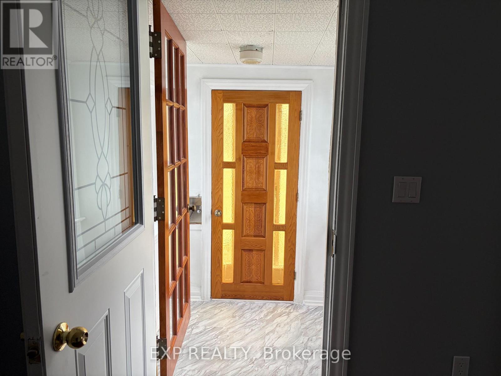 436 Thorold Road, Welland, Ontario  L3C 3W6 - Photo 4 - X12651434