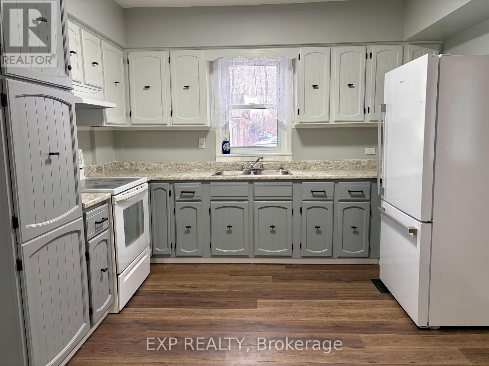 436 Thorold Road, Welland, Ontario  L3C 3W6 - Photo 6 - X12651434