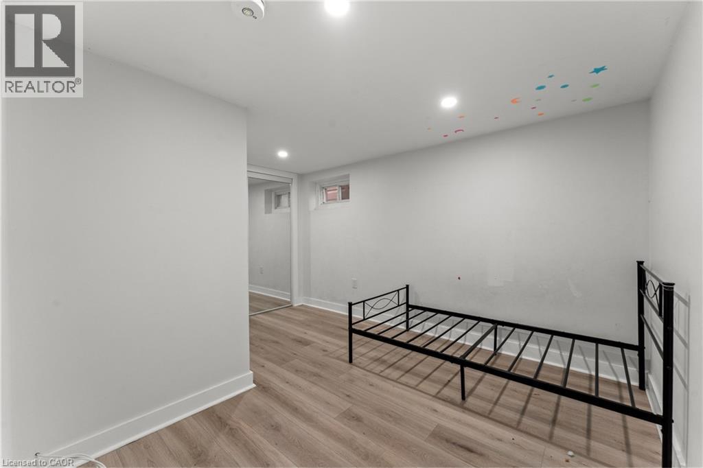 25 Castlefield Drive Unit# B, Hamilton, Ontario  L8T 3R1 - Photo 29 - 40795115