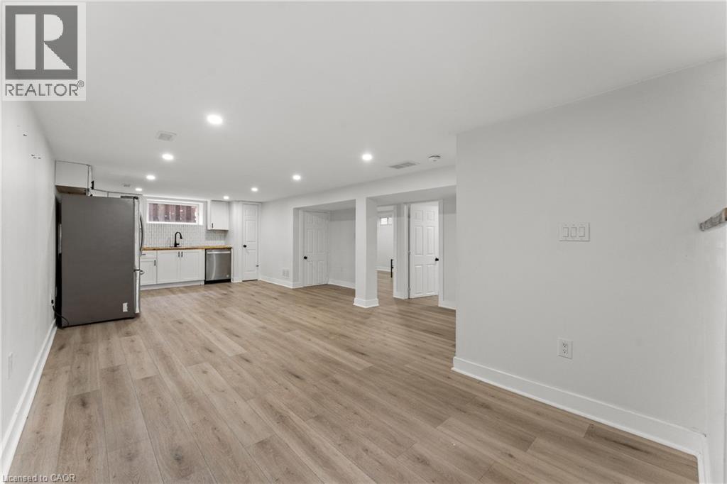 25 Castlefield Drive Unit# B, Hamilton, Ontario  L8T 3R1 - Photo 9 - 40795115