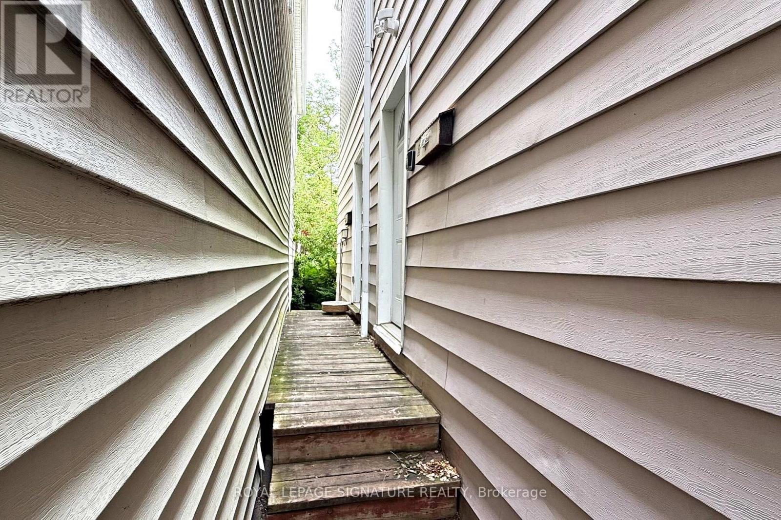 Main - 117 Hampton Avenue, Toronto, Ontario  M4K 2Z2 - Photo 20 - E12651422