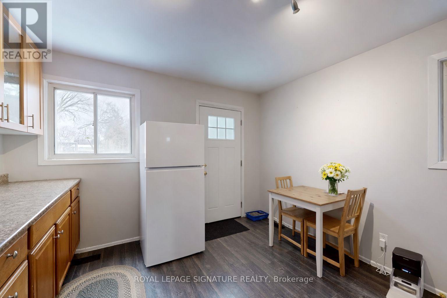 Main - 117 Hampton Avenue, Toronto, Ontario  M4K 2Z2 - Photo 5 - E12651422