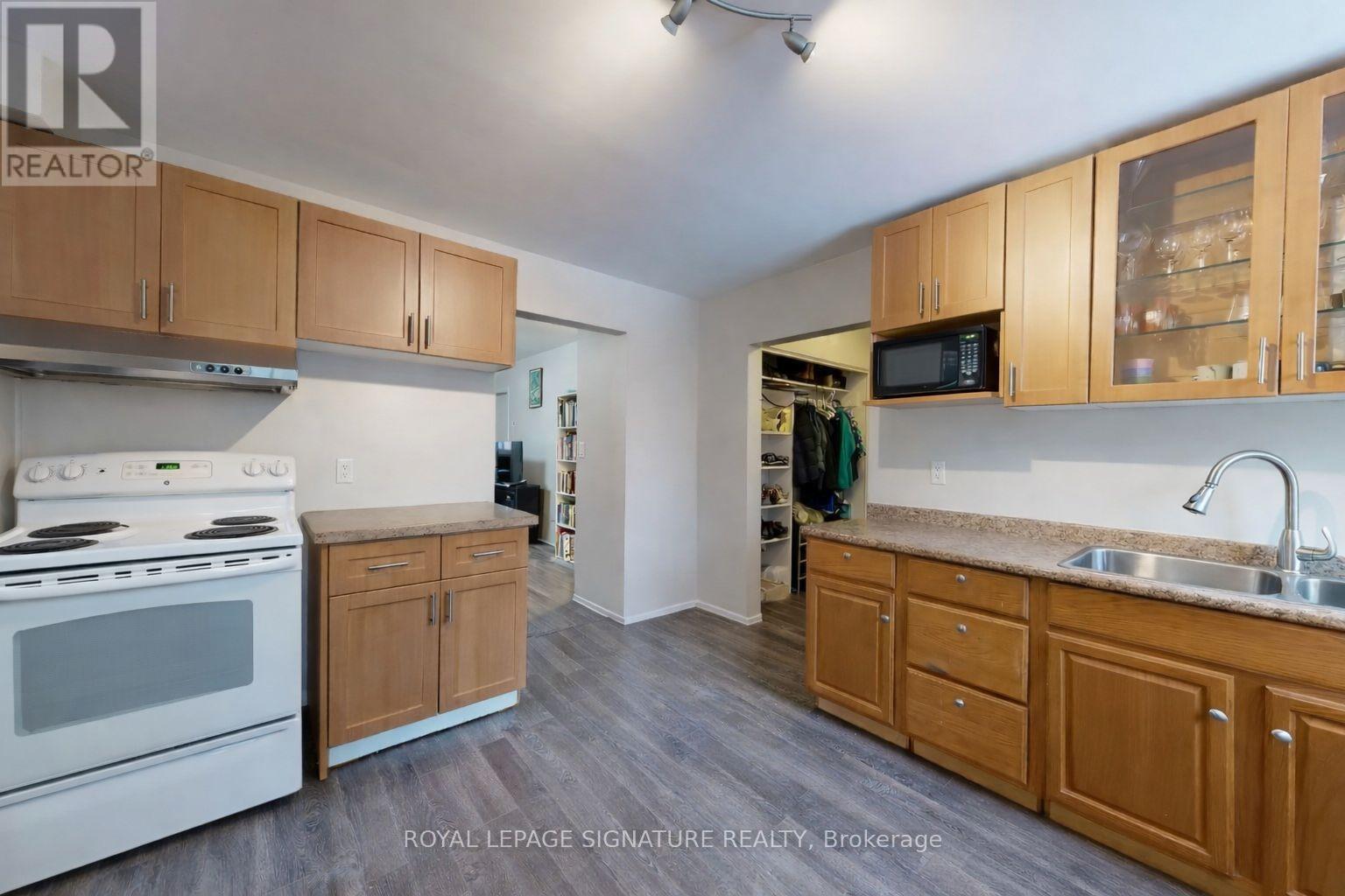 Main - 117 Hampton Avenue, Toronto, Ontario  M4K 2Z2 - Photo 6 - E12651422