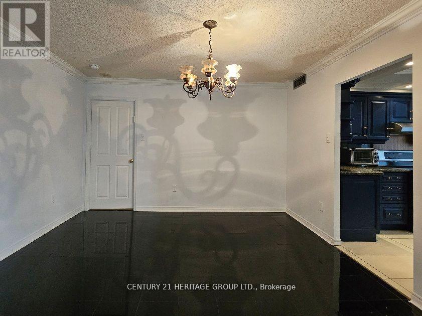 506 - 7250 Yonge Street, Vaughan, Ontario  L4J 7X1 - Photo 6 - N12651438