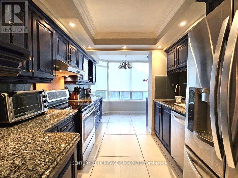 506 - 7250 Yonge Street, Vaughan, Ontario  L4J 7X1 - Photo 8 - N12651438